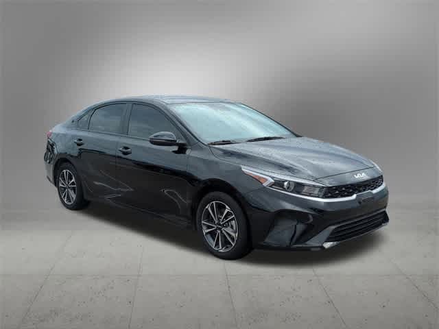 2024 Kia Forte LXS 8