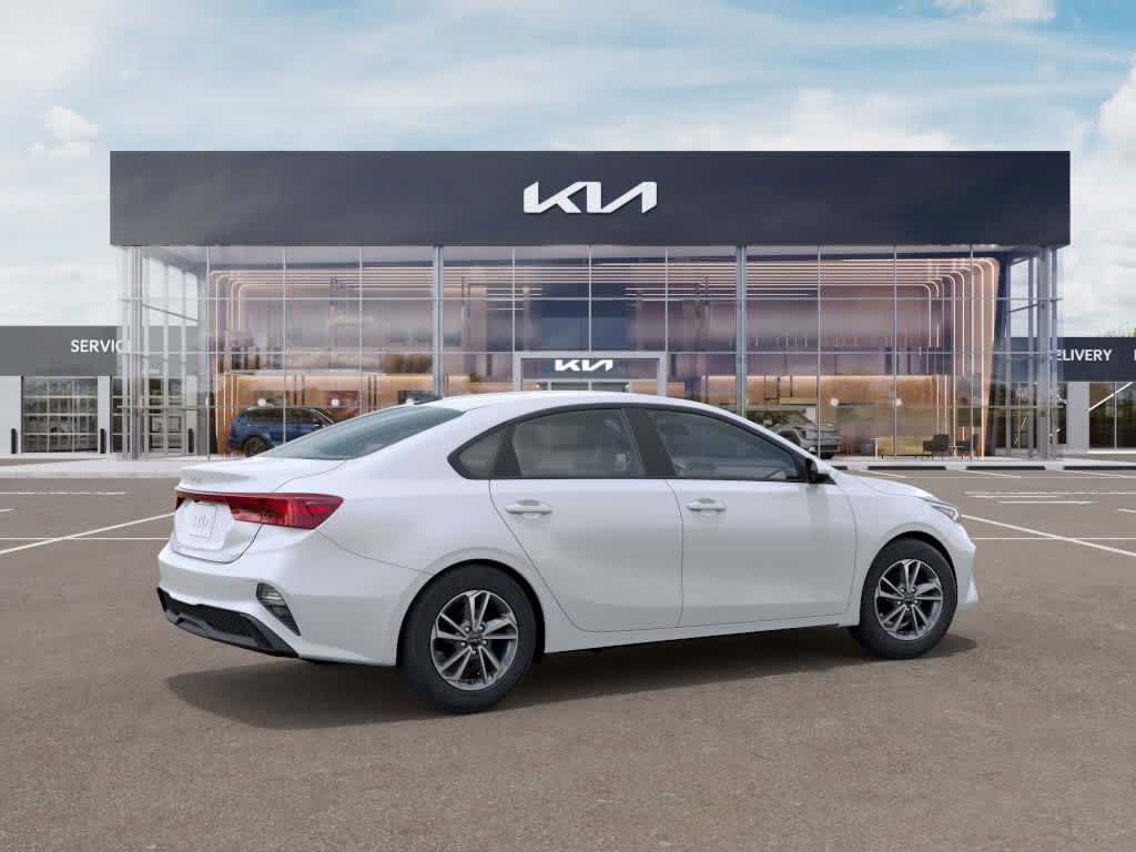 2024 Kia Forte LXS 6