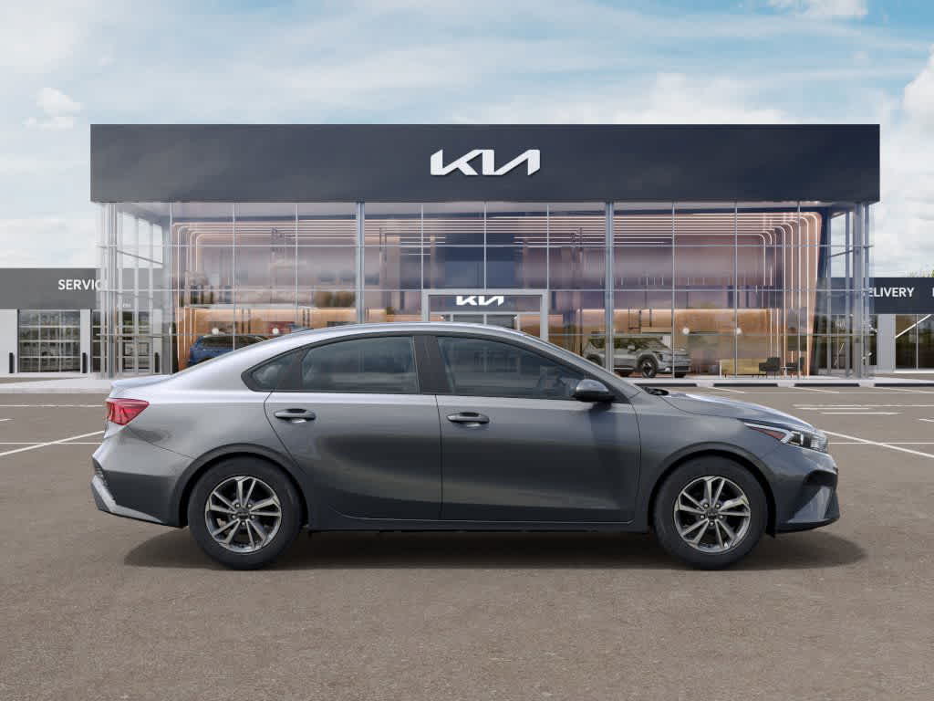 2024 Kia Forte LXS 7