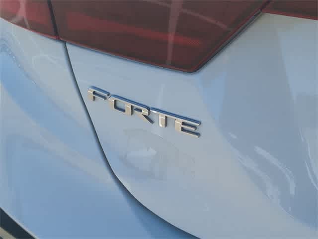 2021 Kia Forte LXS 12