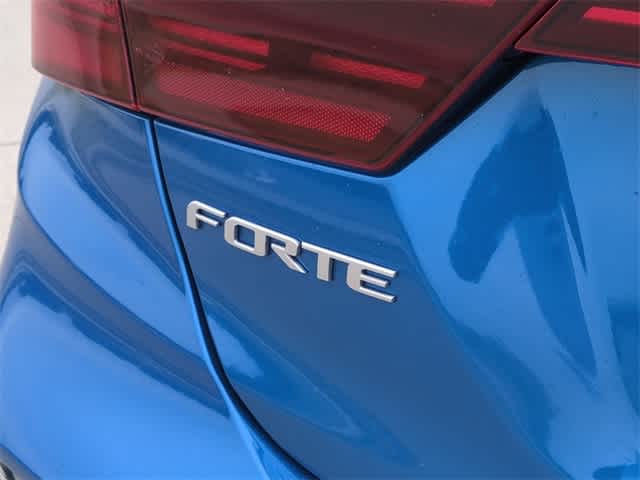 2022 Kia Forte GT-Line 12