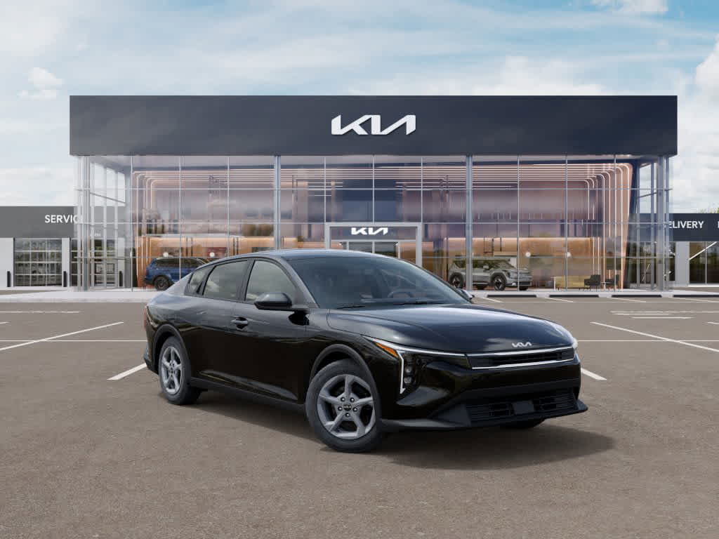 2025 Kia K4 LXS 8