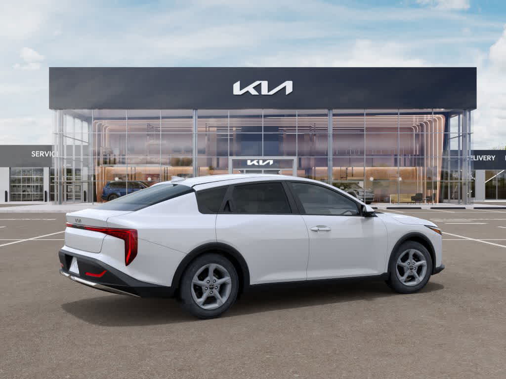 2025 Kia K4 LXS 6