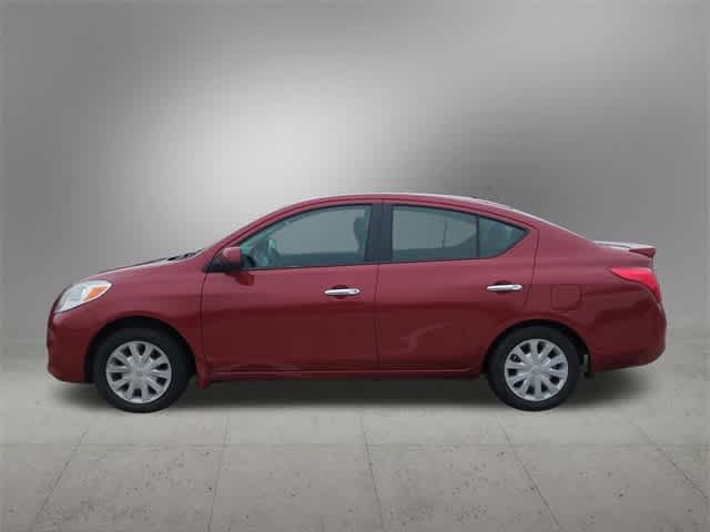 2014 Nissan Versa SV 3