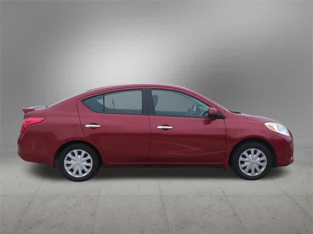 2014 Nissan Versa SV 7