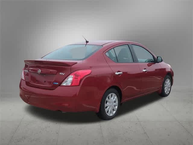 2014 Nissan Versa SV 6