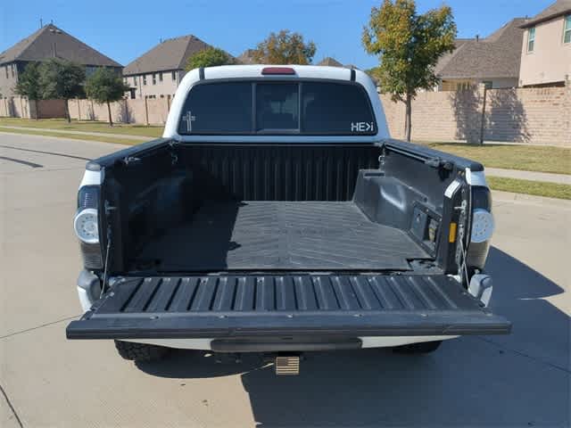 2013 Toyota Tacoma PreRunner 2WD Double Cab V6 AT 32