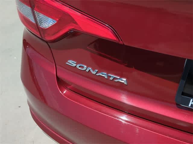 2015 Hyundai Sonata 2.4L SE 11