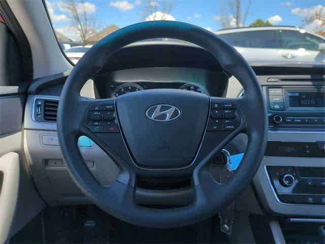 2015 Hyundai Sonata 2.4L SE 21