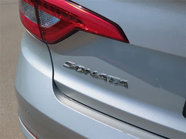 2017 Hyundai Sonata Limited 12