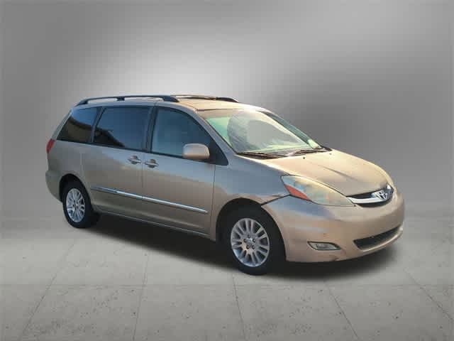 2008 Toyota Sienna XLE Ltd 8