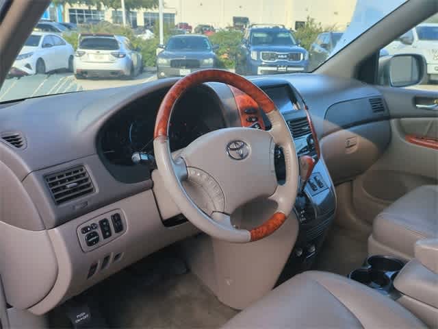 2008 Toyota Sienna XLE Ltd 2