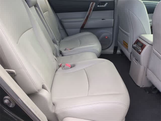 2012 Toyota Highlander Limited 21