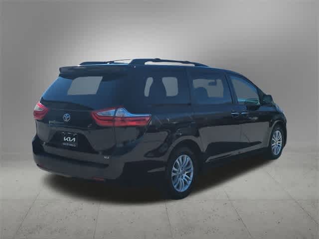 2015 Toyota Sienna XLE Premium 6