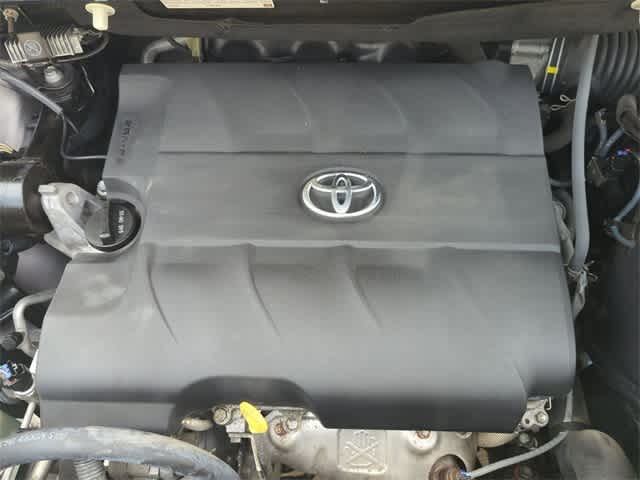 2013 Toyota Sienna XLE 14