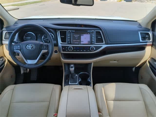 2014 Toyota Highlander Limited 15