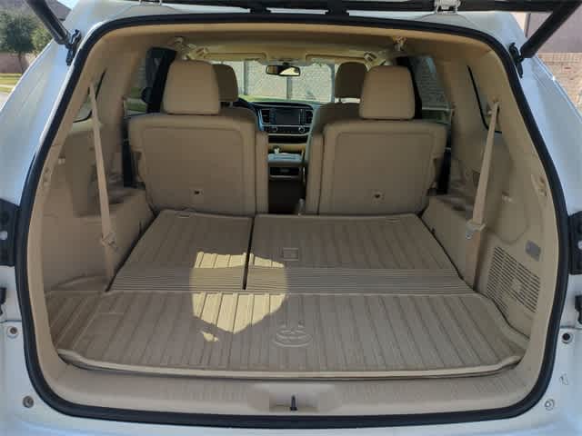 2014 Toyota Highlander Limited 36