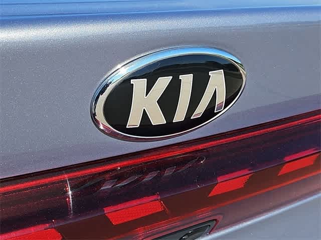 2021 Kia K5 LXS 10