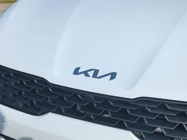 2023 Kia K5 EX 10