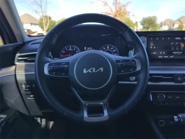 2022 Kia K5 EX 23