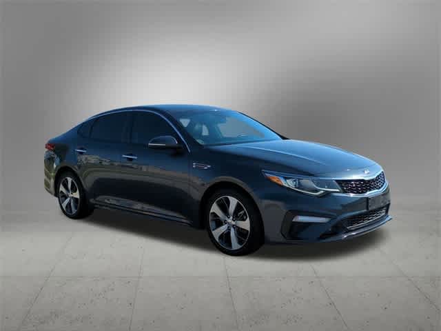 2020 Kia Optima S 8