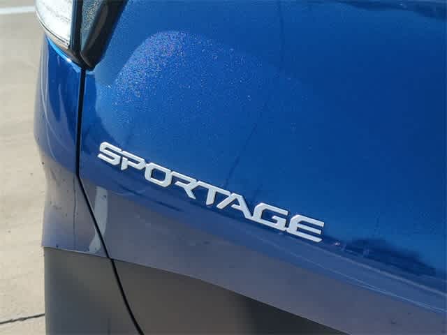 2023 Kia Sportage EX 11