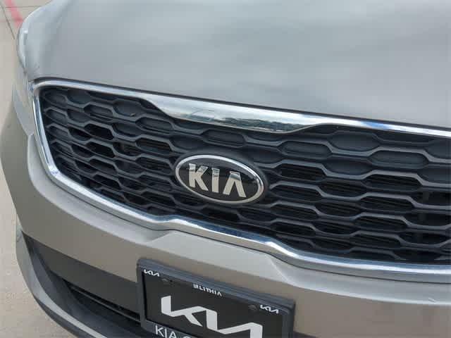 2019 Kia Sorento LX 10