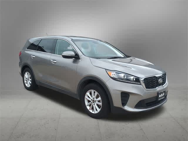 2019 Kia Sorento LX 8