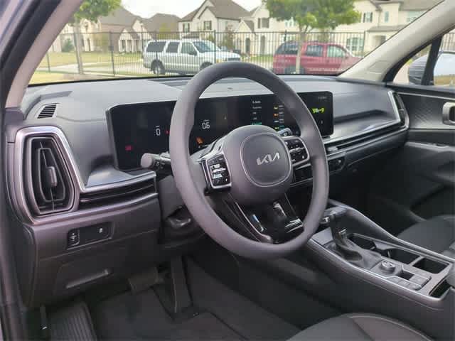 2024 Kia Sorento LX 2