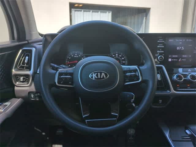 2021 Kia Sorento LX 22