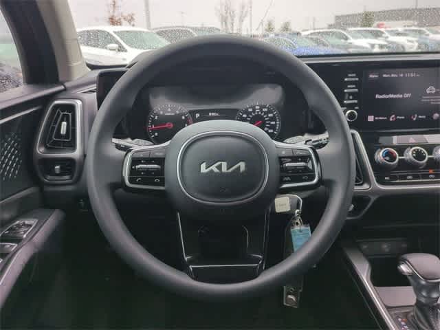 2023 Kia Sorento LX 21