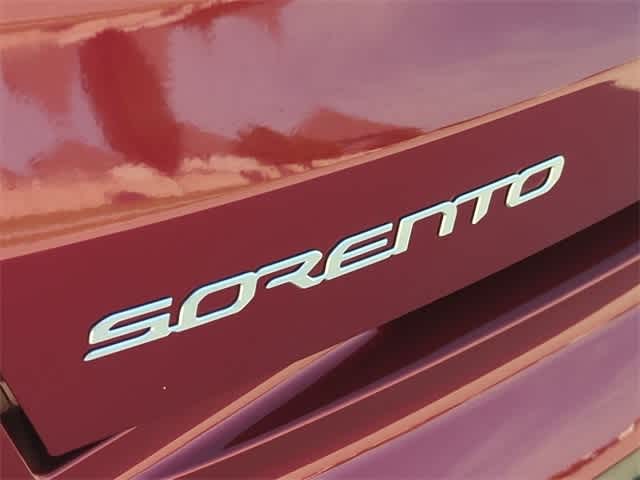 2023 Kia Sorento S 12