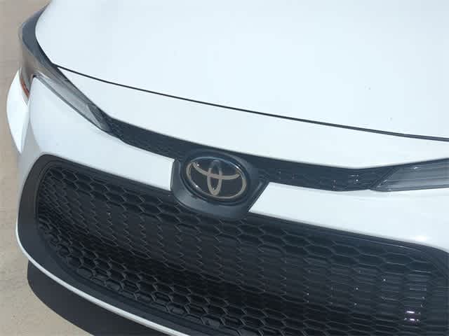 2022 Toyota Corolla LE 10