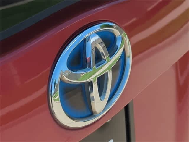 2010 Toyota Prius IV 11