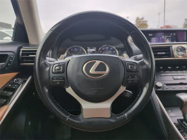 2018 Lexus IS 300 23