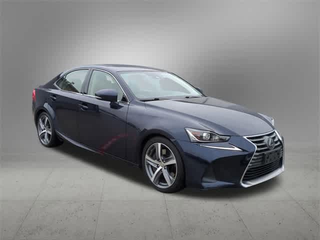 2018 Lexus IS 300 8