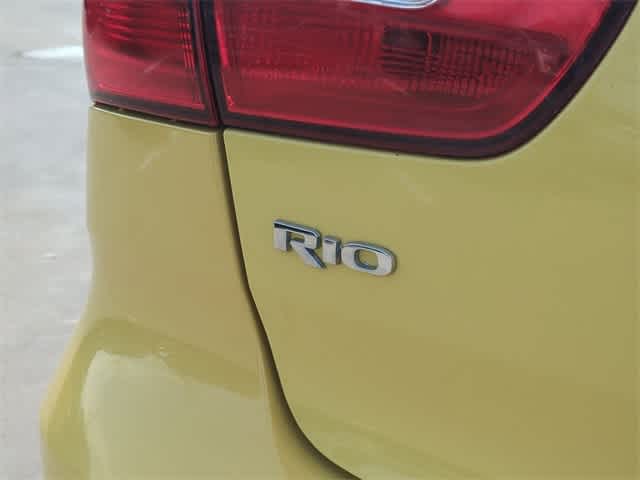 2016 Kia Rio LX 11