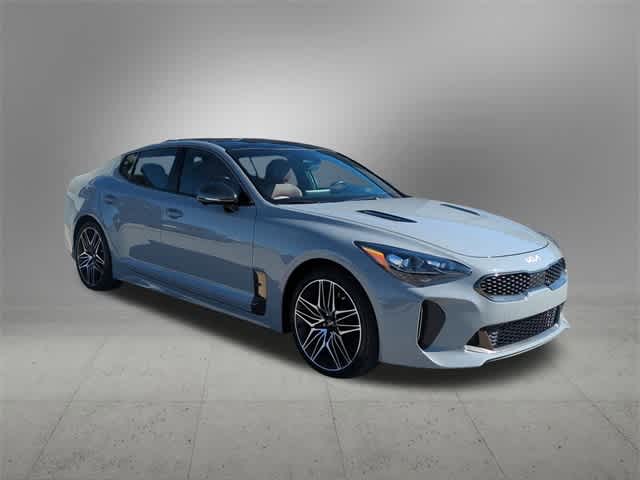 2022 Kia Stinger GT2 8