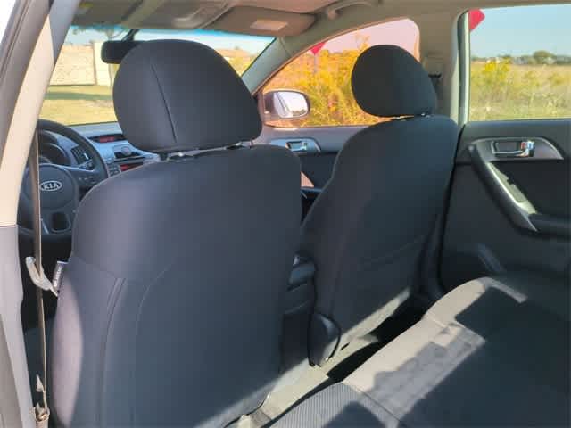 2013 Kia Forte EX 17