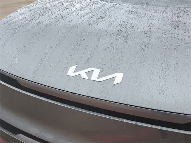 2024 Kia EV9 Light Short Range 10