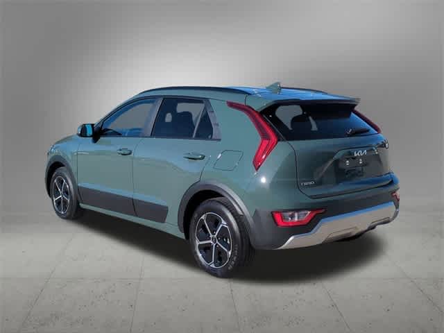 2024 Kia Niro EX 4