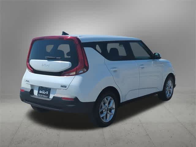 2022 Kia Soul LX 6