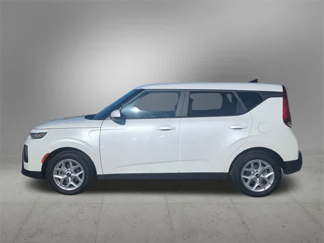 2022 Kia Soul LX 3