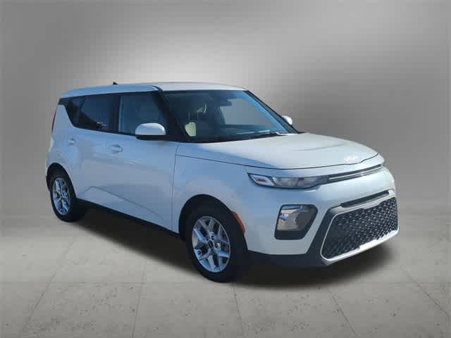 2022 Kia Soul LX 8