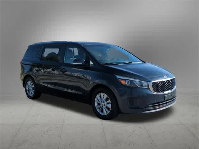 2016 Kia Sedona LX 8