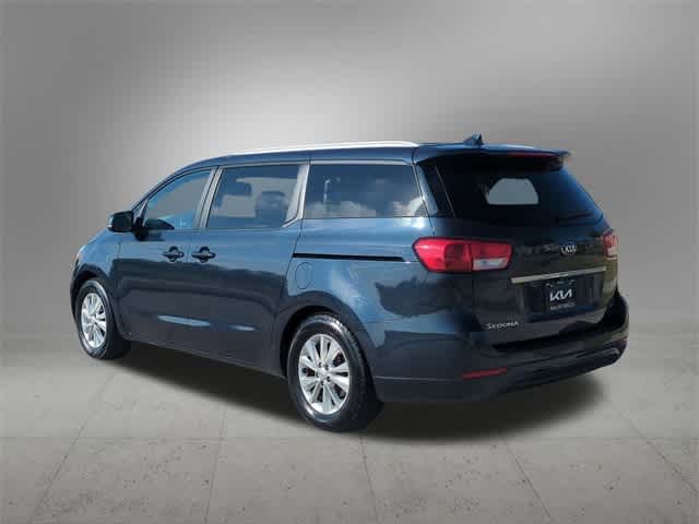 2016 Kia Sedona LX 4