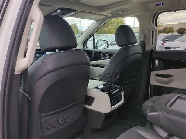 2024 Kia Carnival SX Prestige 18