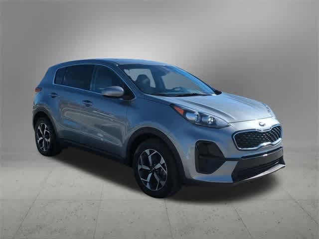 2022 Kia Sportage LX 8