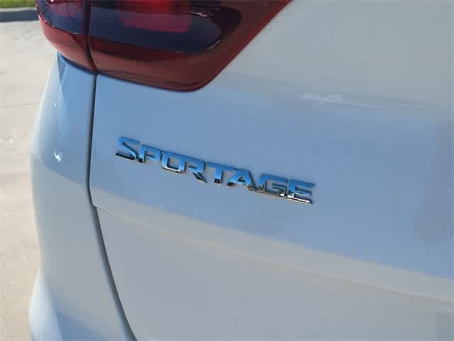 2022 Kia Sportage LX 11