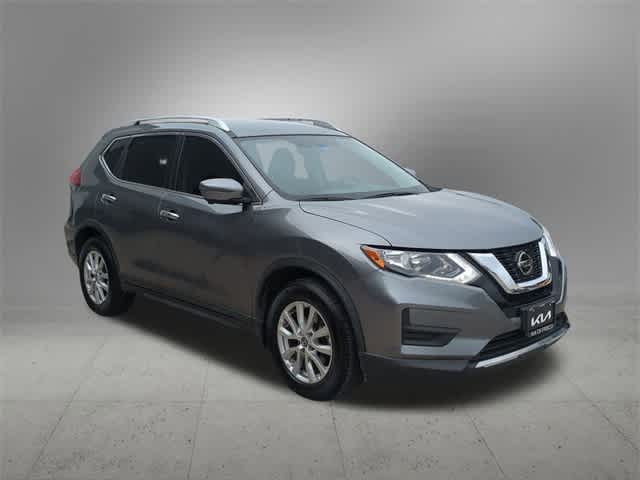 2018 Nissan Rogue SV 8